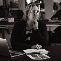 Dr. Kim Ragaert